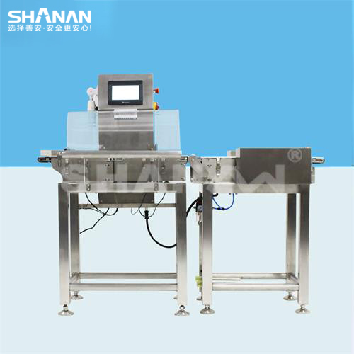 在线检重秤可直接对接制药生产线